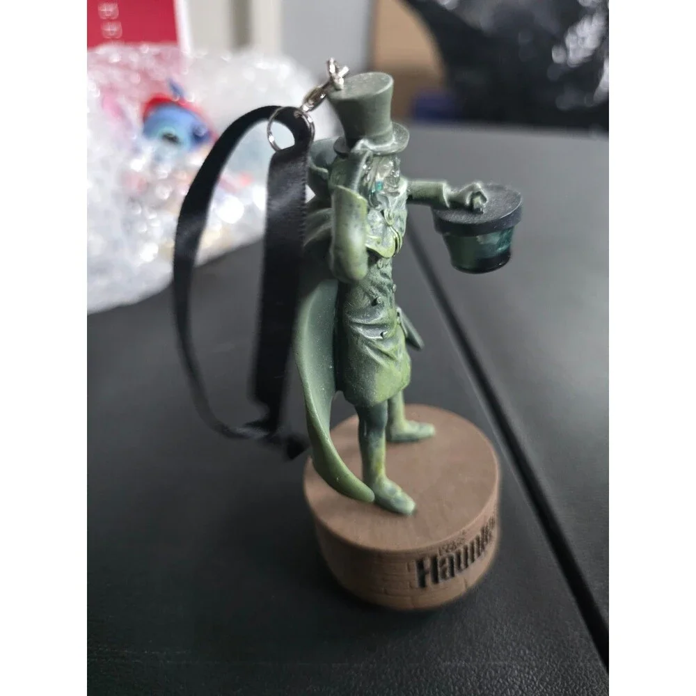 Disney Haunted Mansion Hatbox Ghost Light-Up Living Magic Sketchbook Ornament